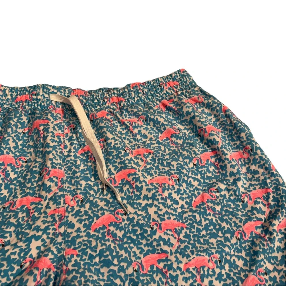 Chubbies Mens Swim Trunks XL Pink Flamingo Blue Pattern 5.5 Inseam Mesh Lined
